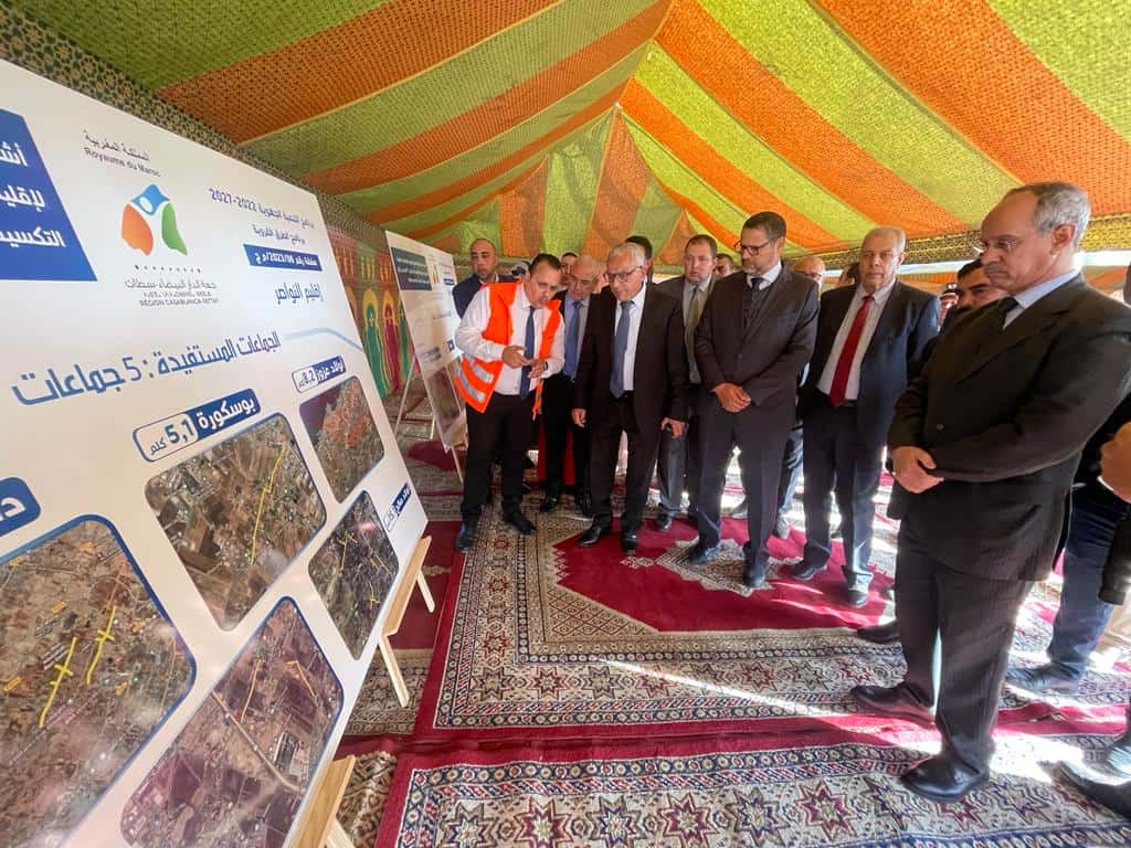 Lancement de revêtement de routes rurales